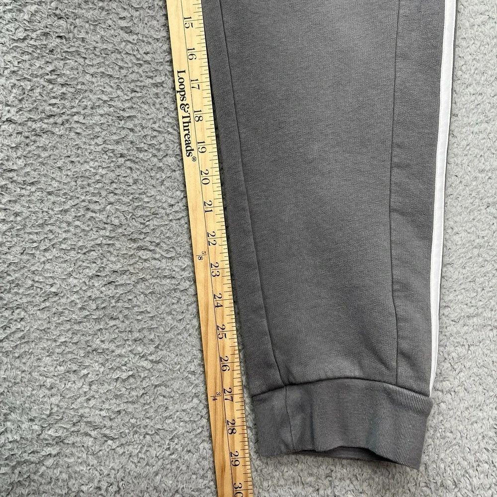 Adidas Essentials Fleece Sweatpants Mens M Gray 3 Stripe Tapered Cuff‎ Joggers
